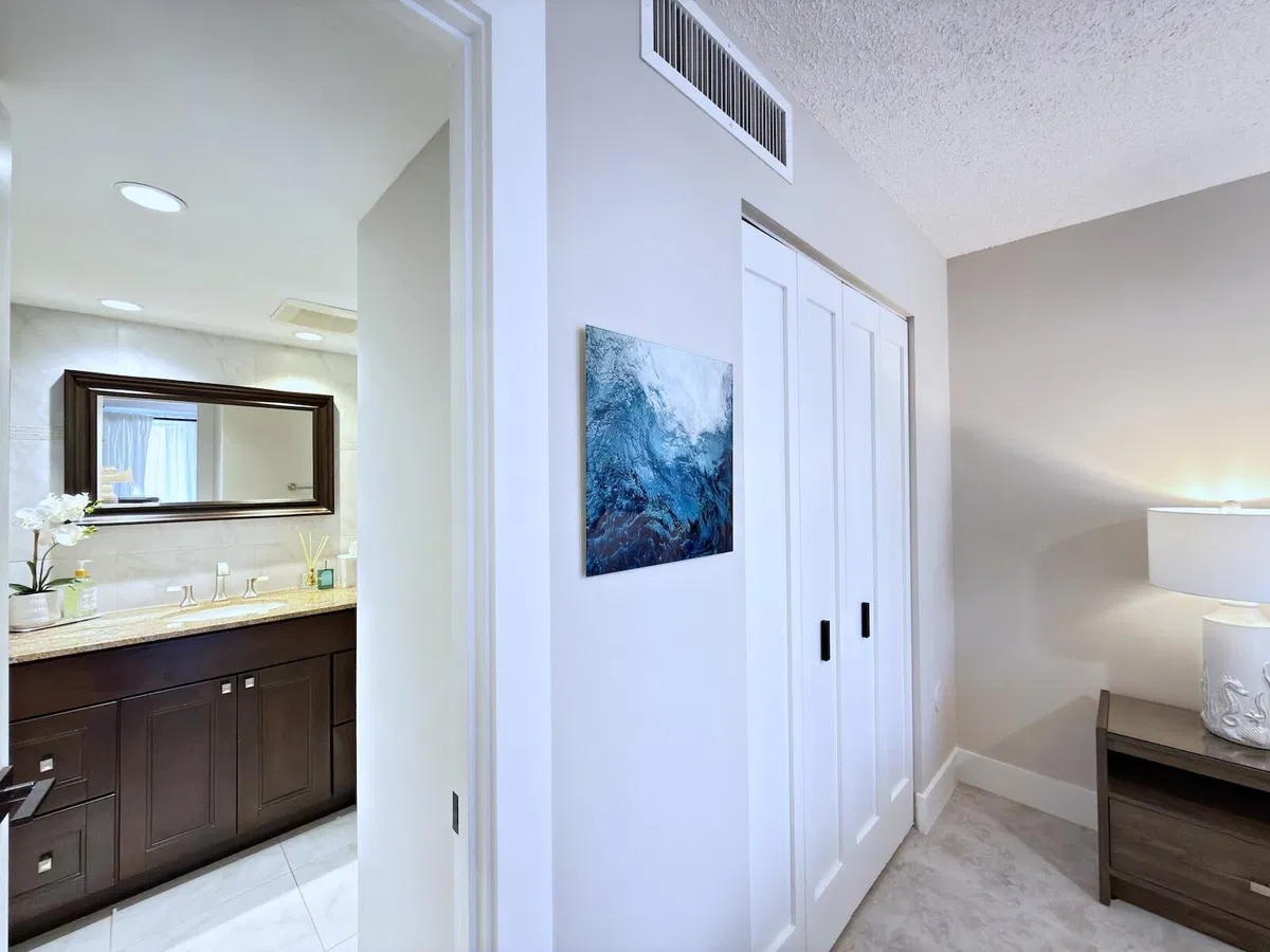 Barclay Condo Unit 316 photo 10