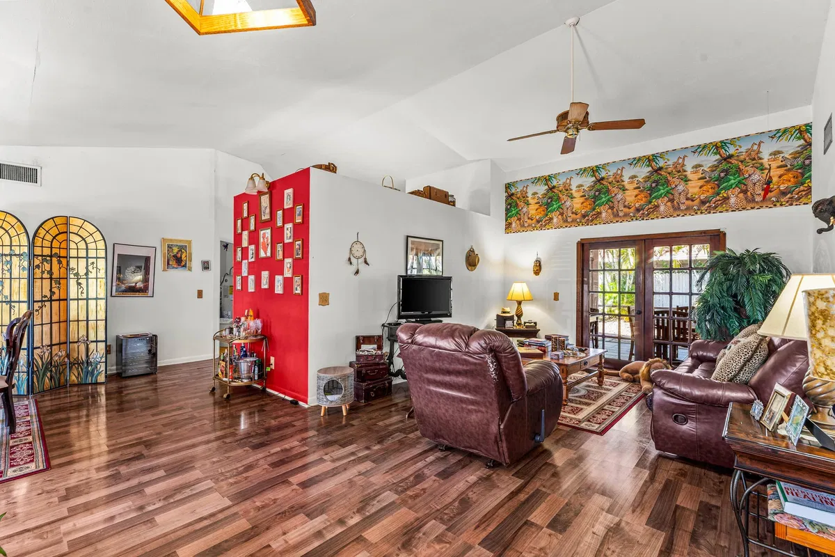 Residence photo 7