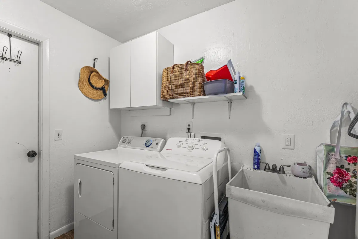 Residence photo 28