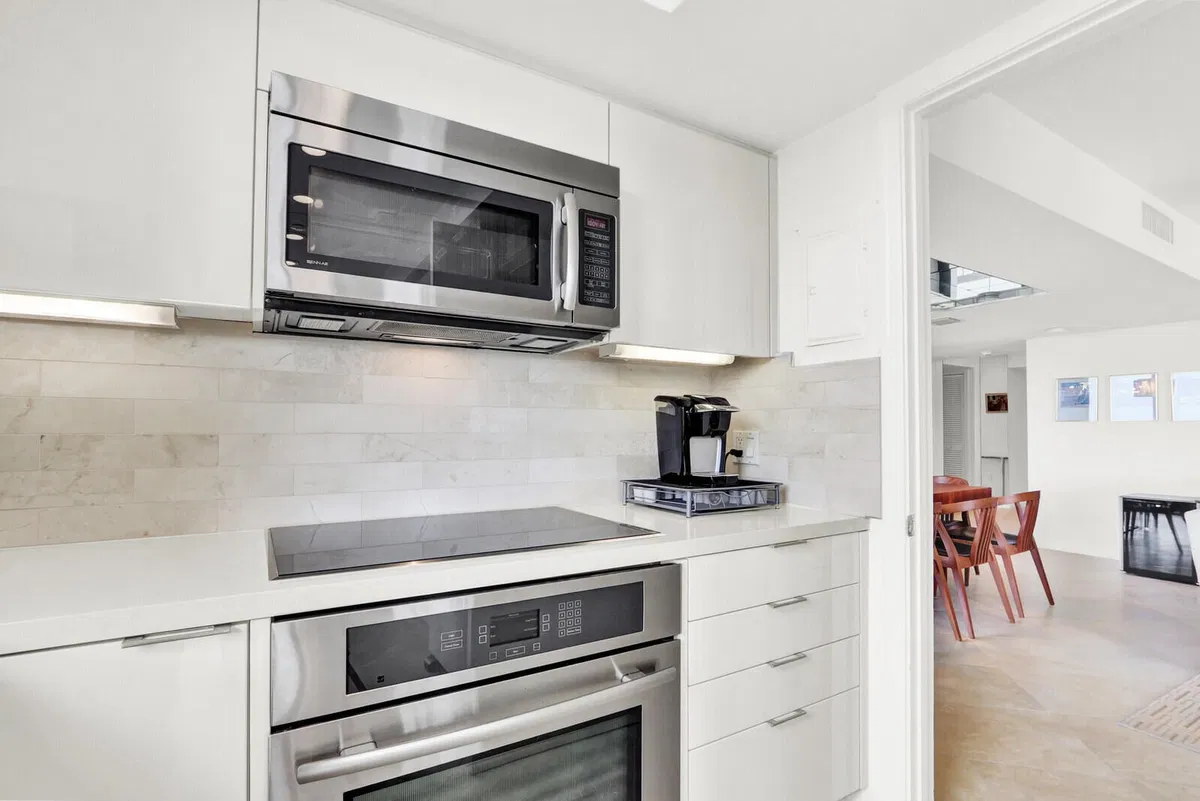 Eastpointe Singer Island Unit 18a photo 13
