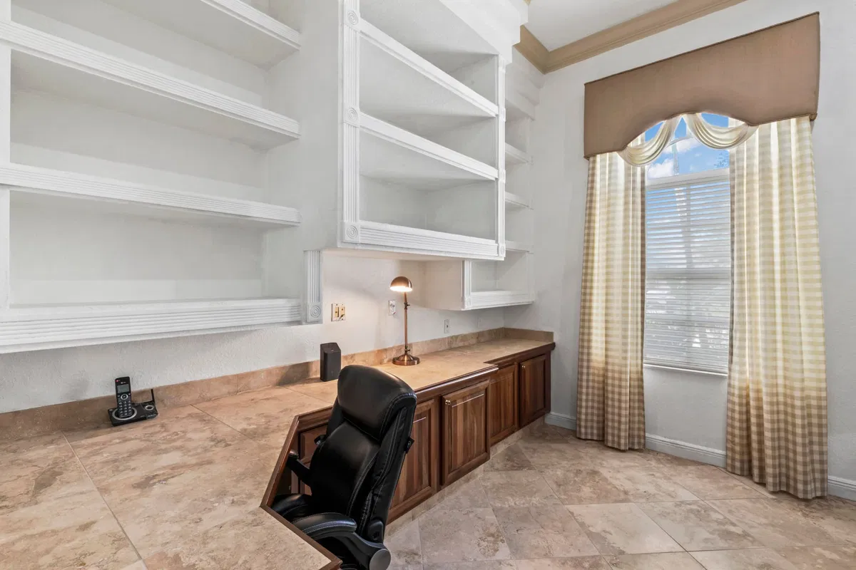  Residence photo 43