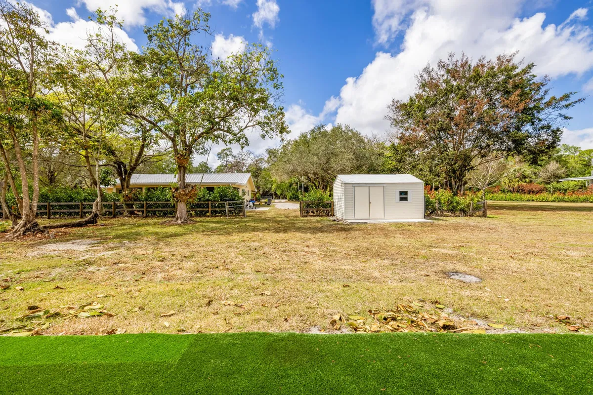 Residence photo 10