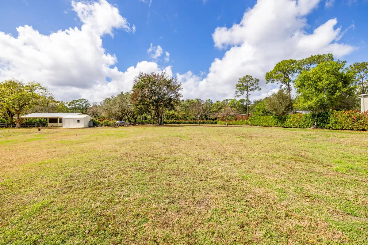 Residence photo 52