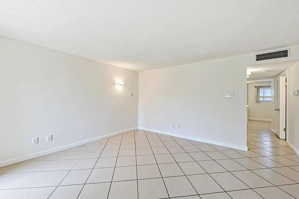 Residence photo 10