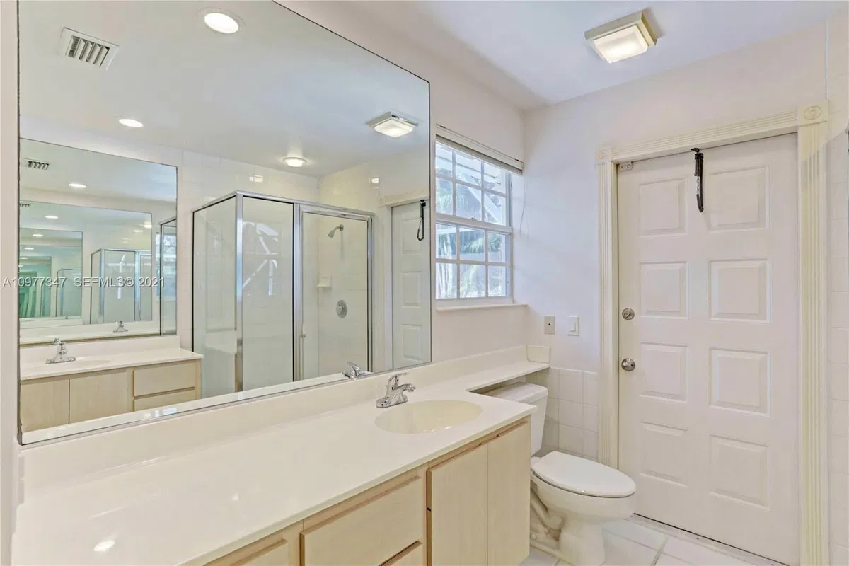 Residence photo 10
