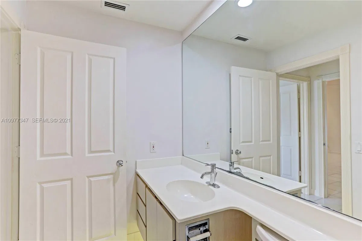 Residence photo 13