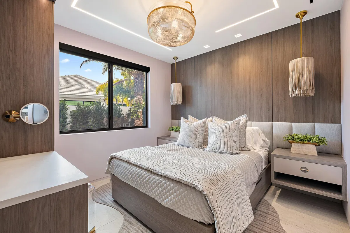 Admirals Cove Residence photo 19