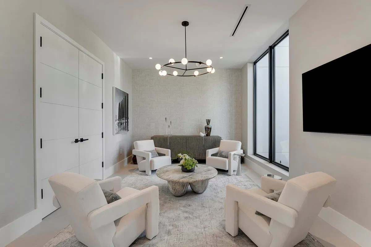 Residence photo 25