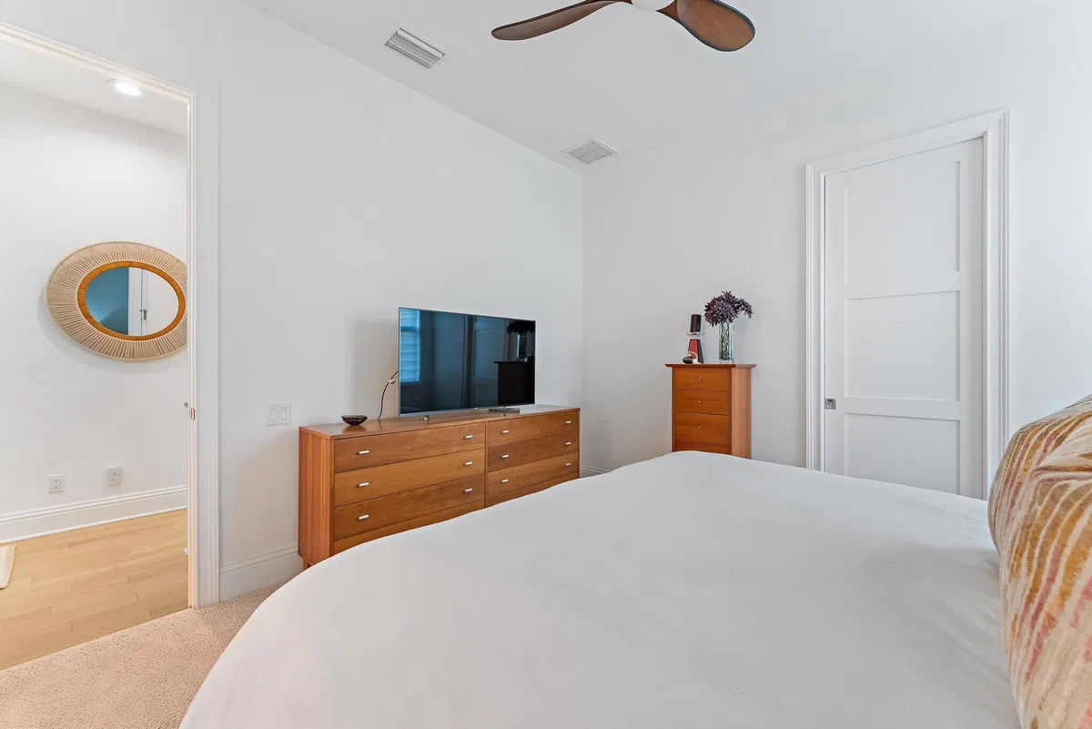 Residence photo 43