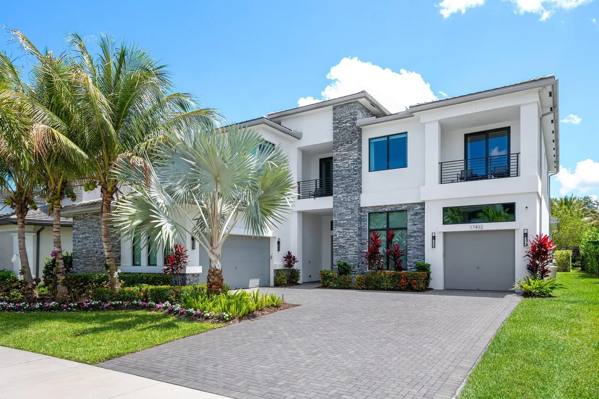 Boca Bridges Residence