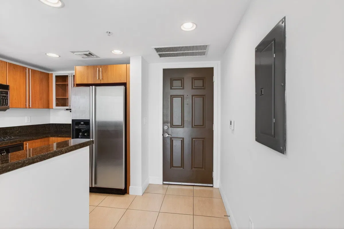 610 Clematis Unit Unit 709 photo 4
