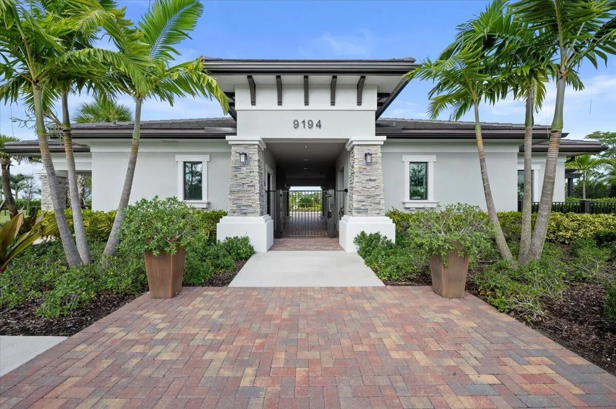  Residence photo 31