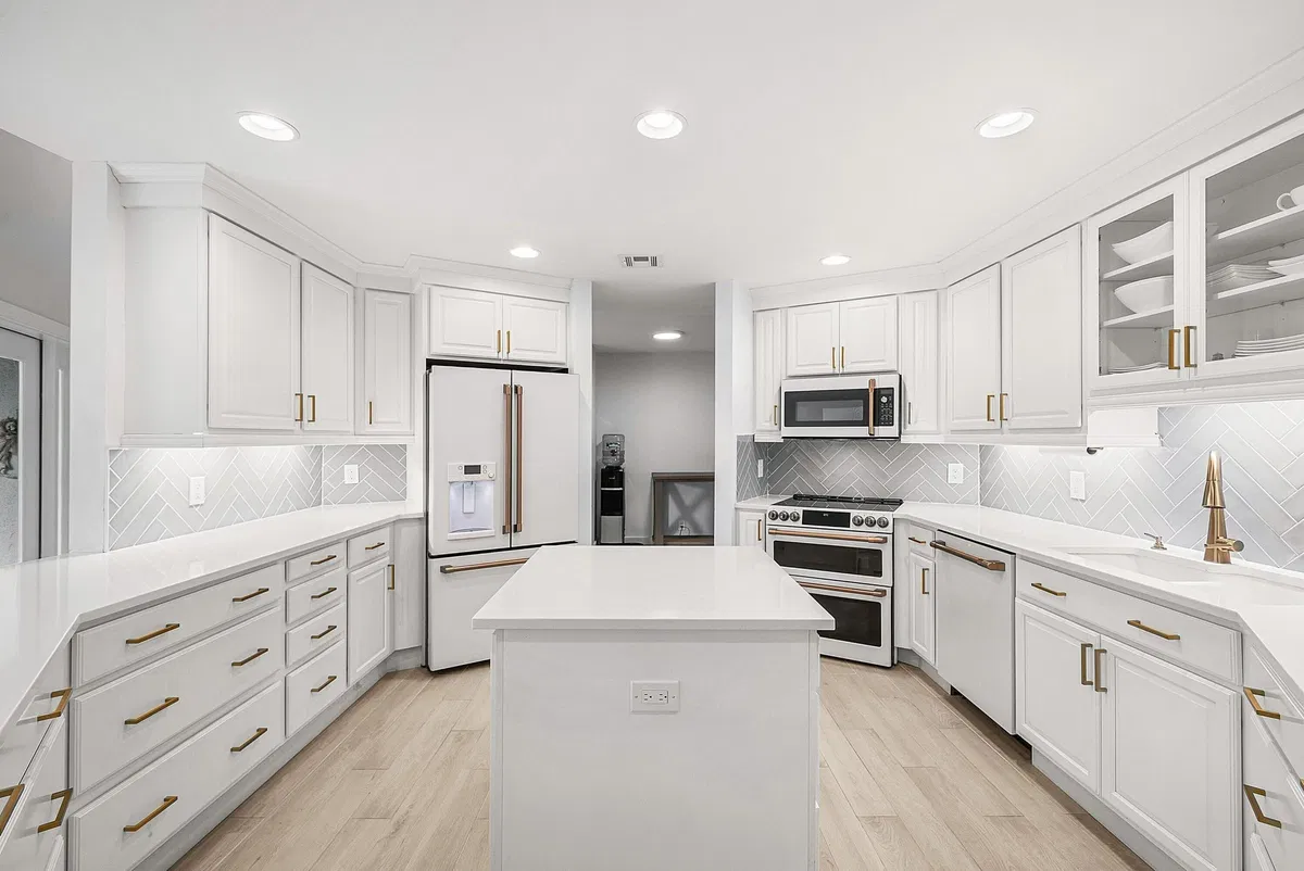 Residence photo 16