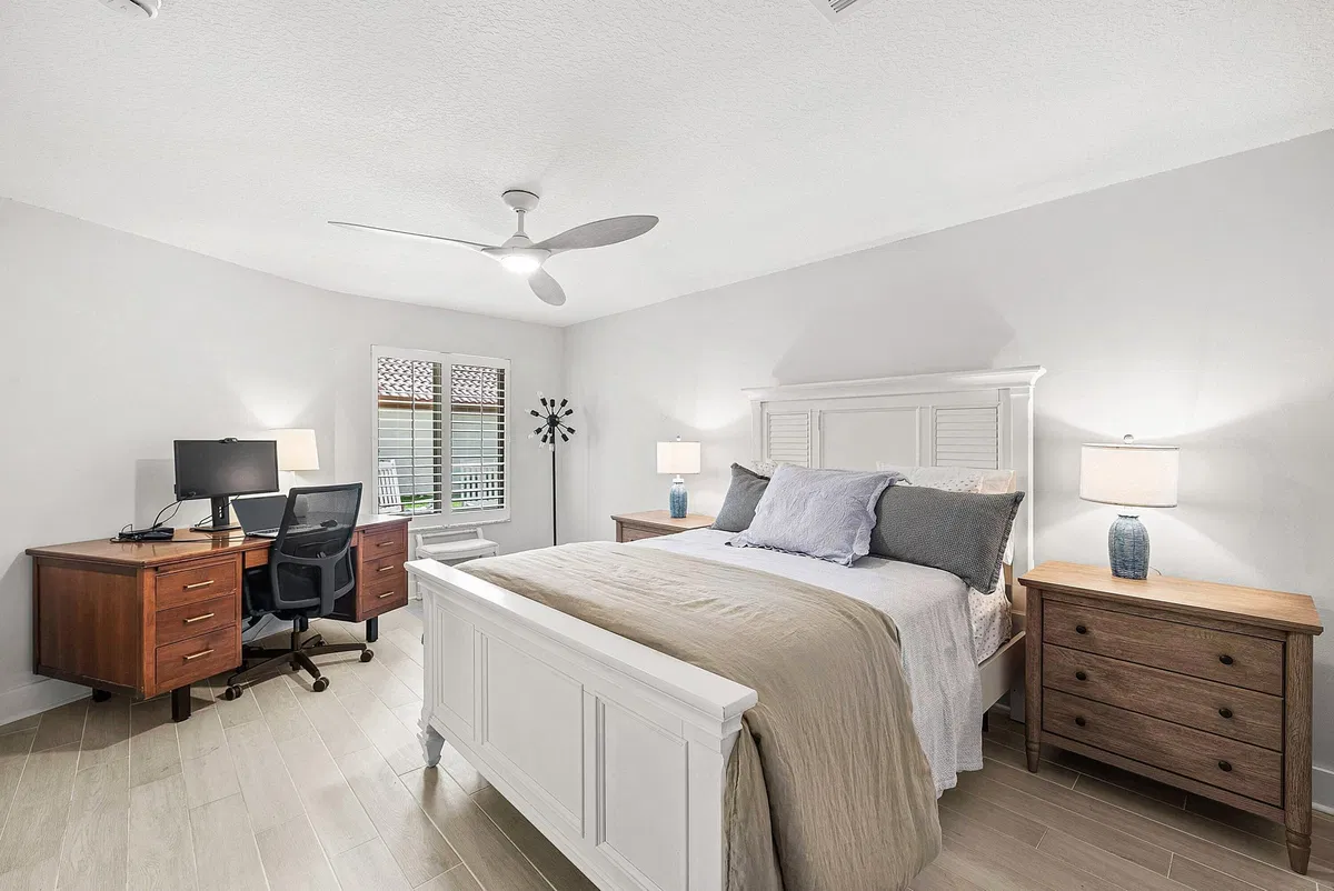 Residence photo 22
