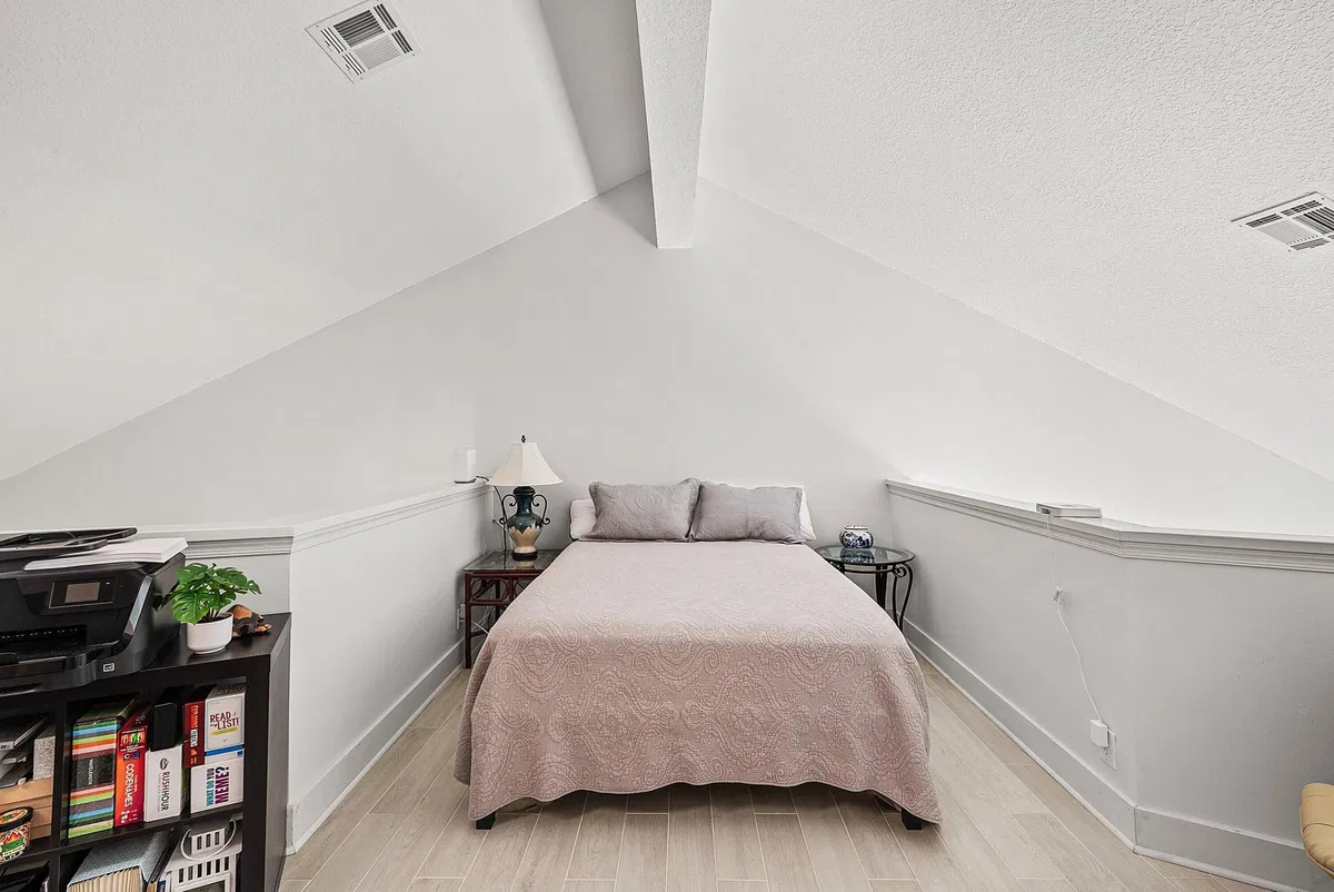 Residence photo 31