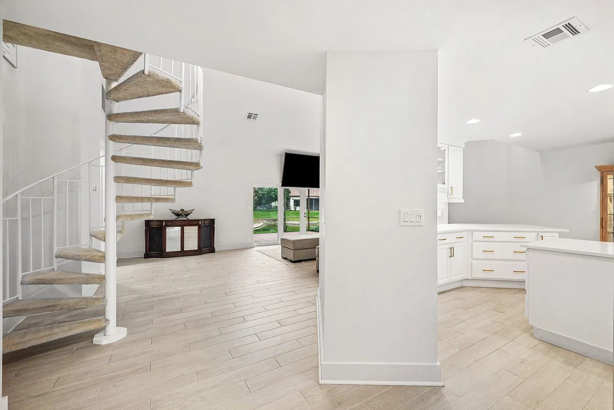 Residence photo 67