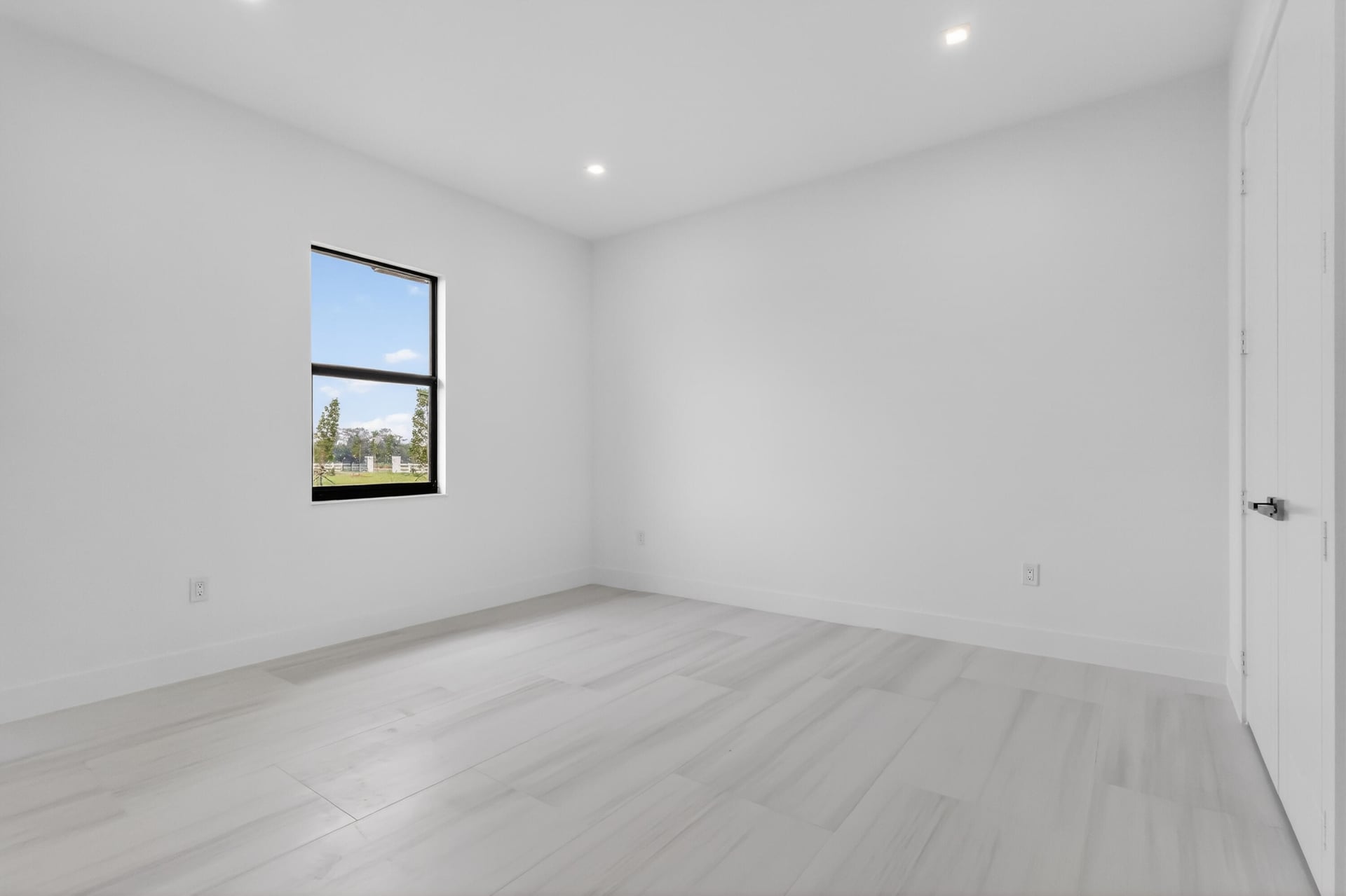 Residence photo 37