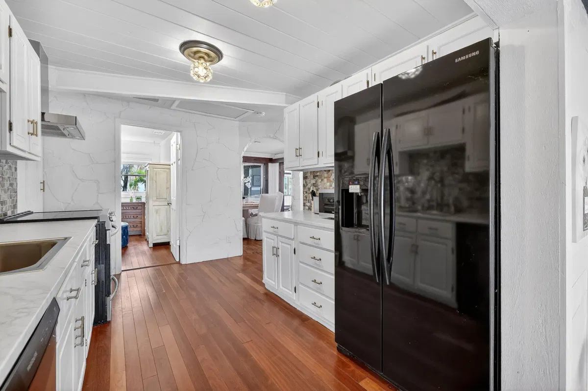Residence photo 25
