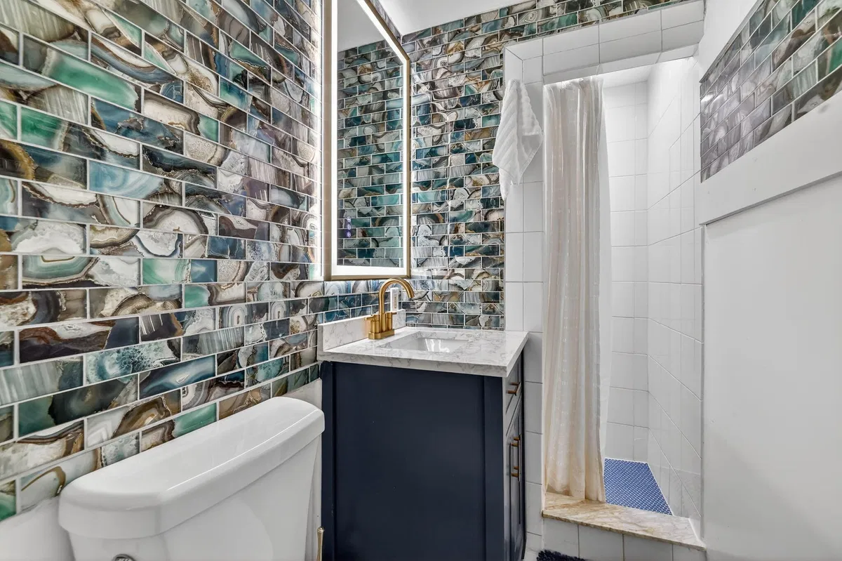 Residence photo 52
