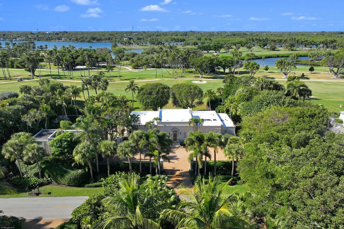 Jupiter Island Club Residence