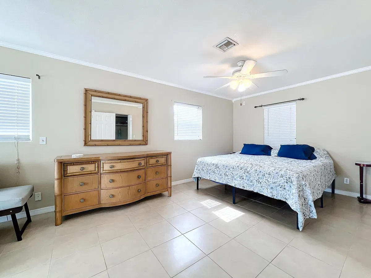 Residence photo 10