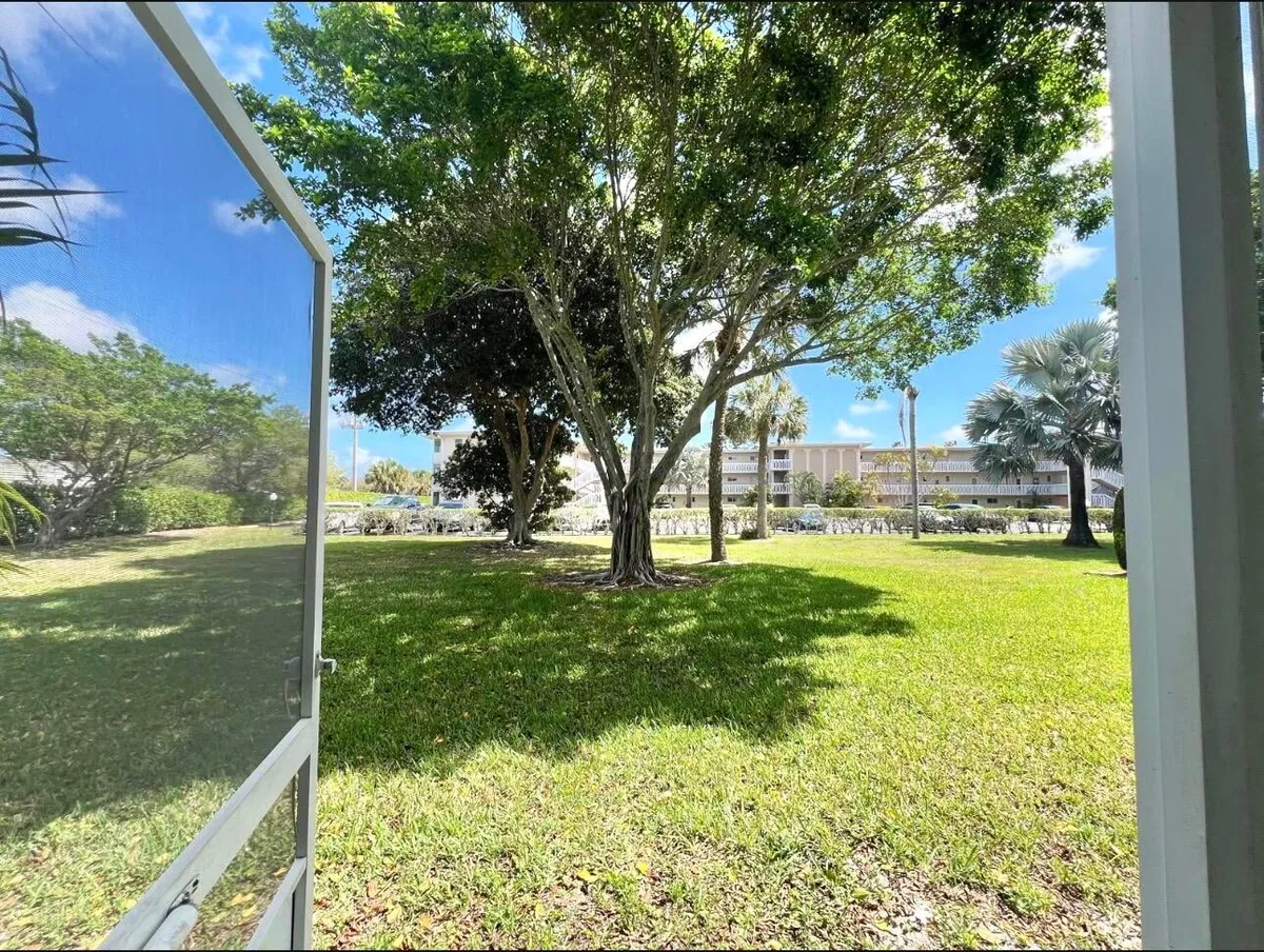 Unit 104 photo 25