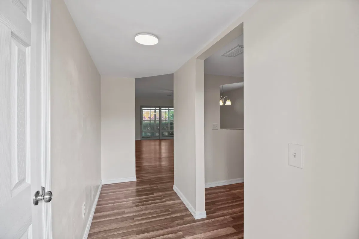  Unit 130-4 photo 10