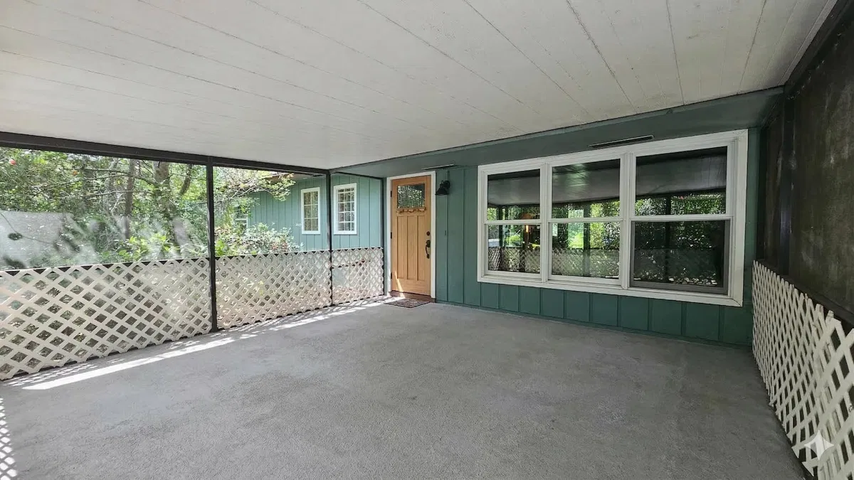 Residence photo 7