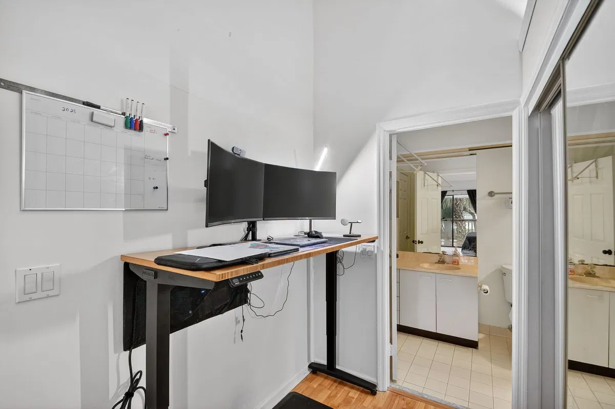 Residence photo 22