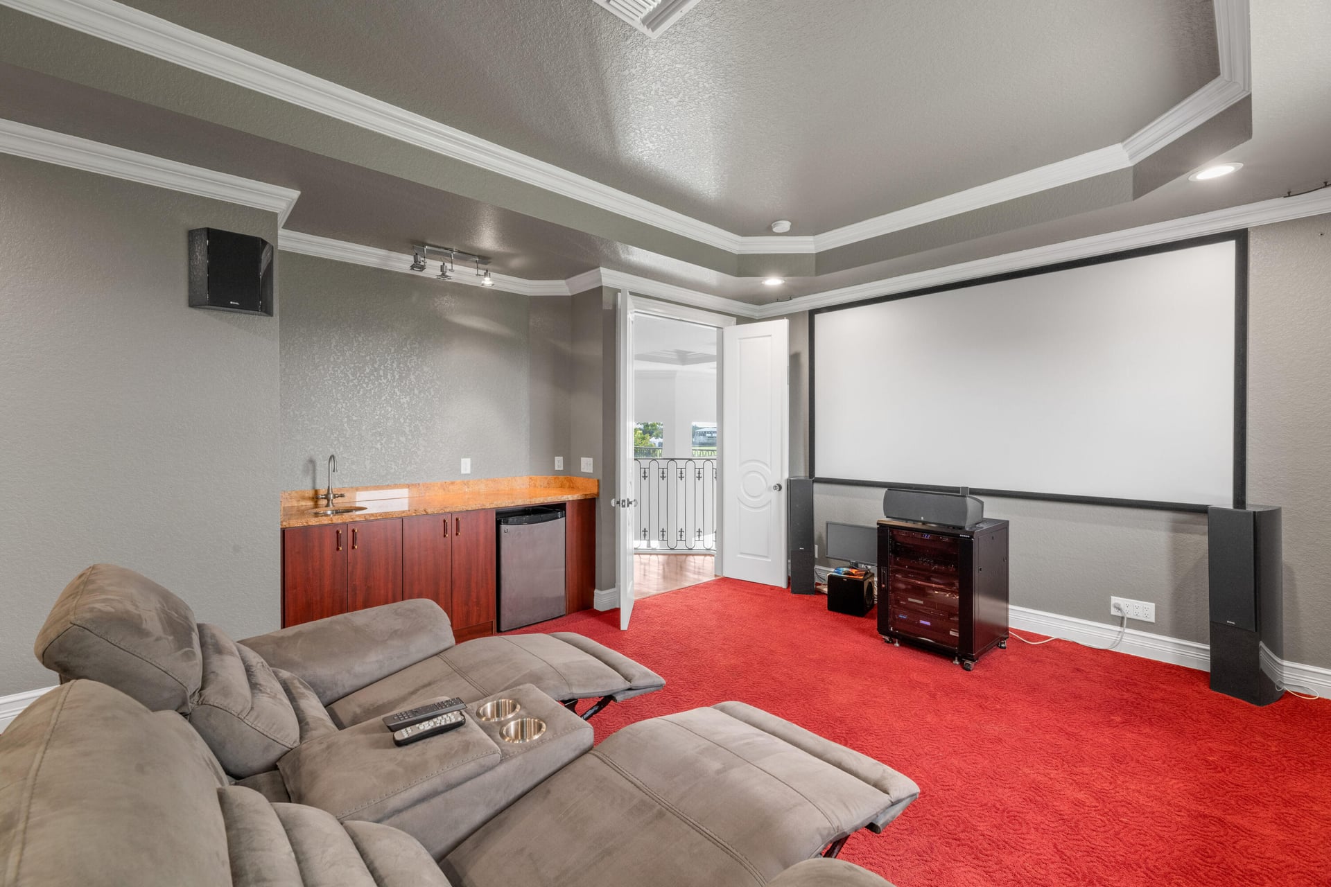 Residence photo 49