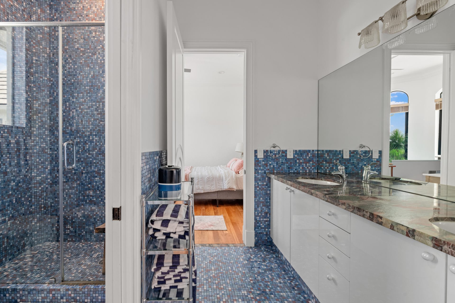 Residence photo 55