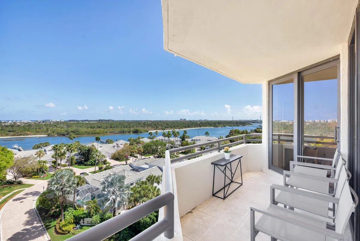 Jonathan's Landing Jupiter FL Unit 902 photo 22