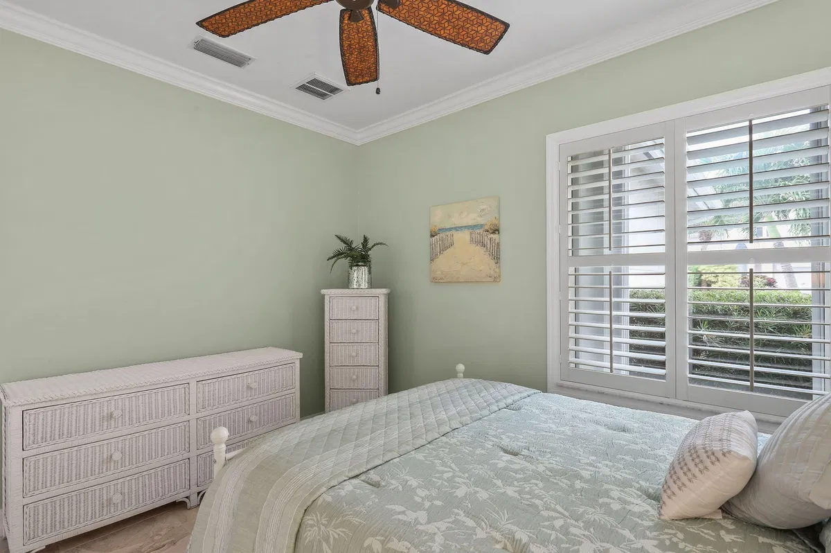 Residence photo 22