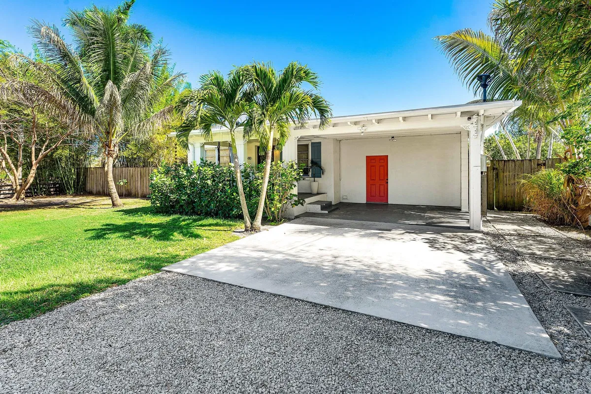 Residence photo 4