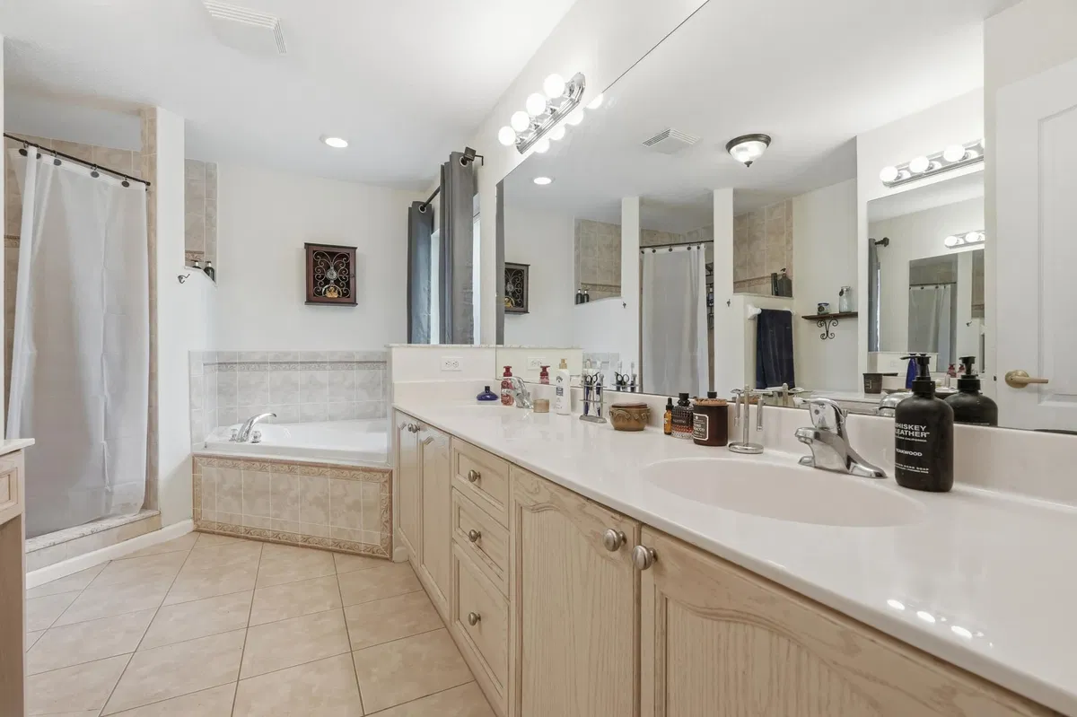 Residence photo 25