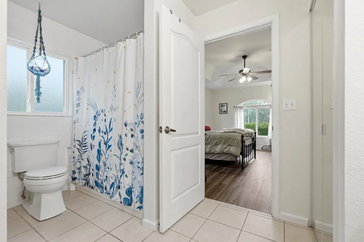 Residence photo 34