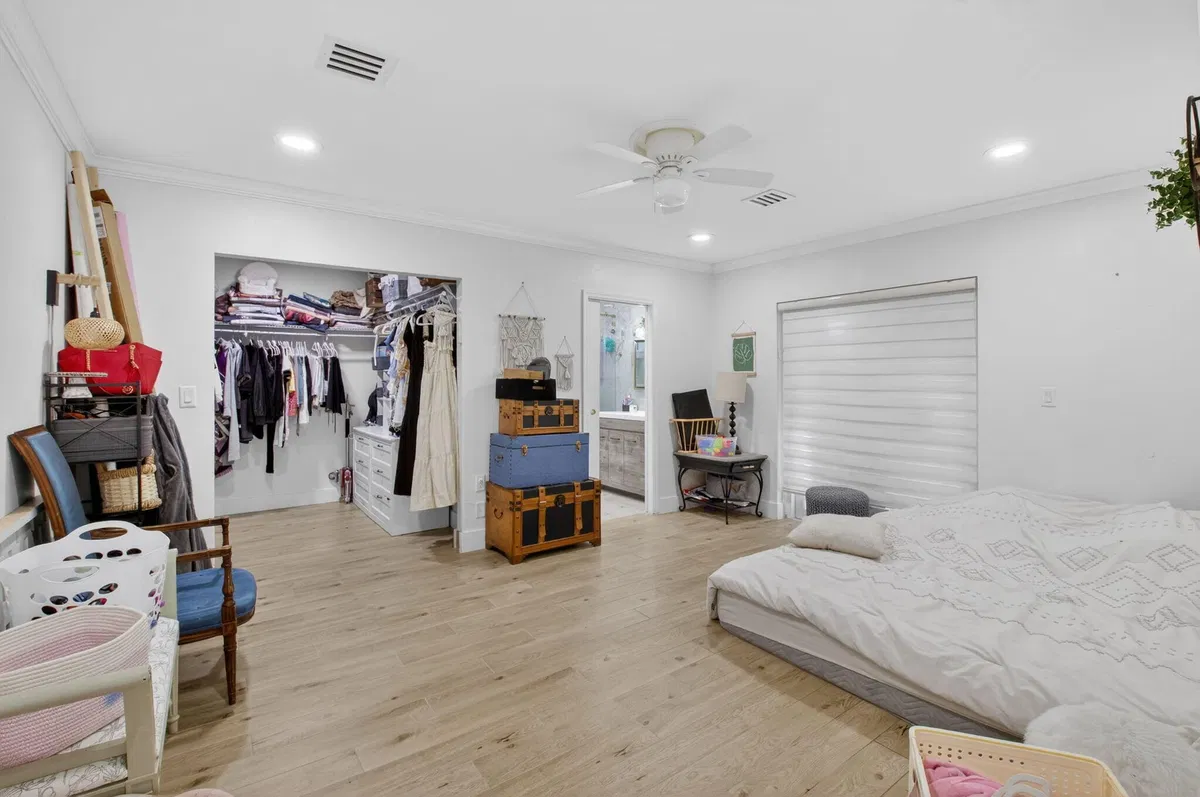 Residence photo 22