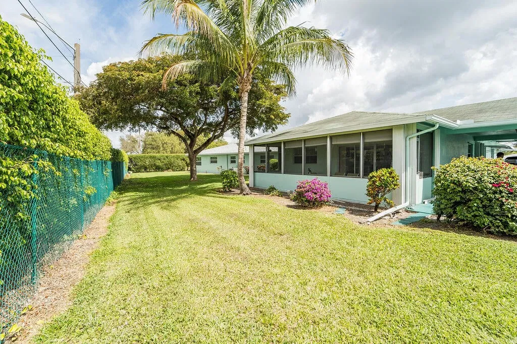 Residence photo 22