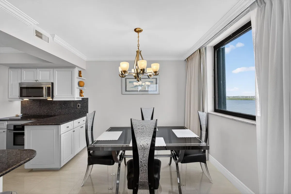 Eastpointe Singer Island Unit 12e photo 13