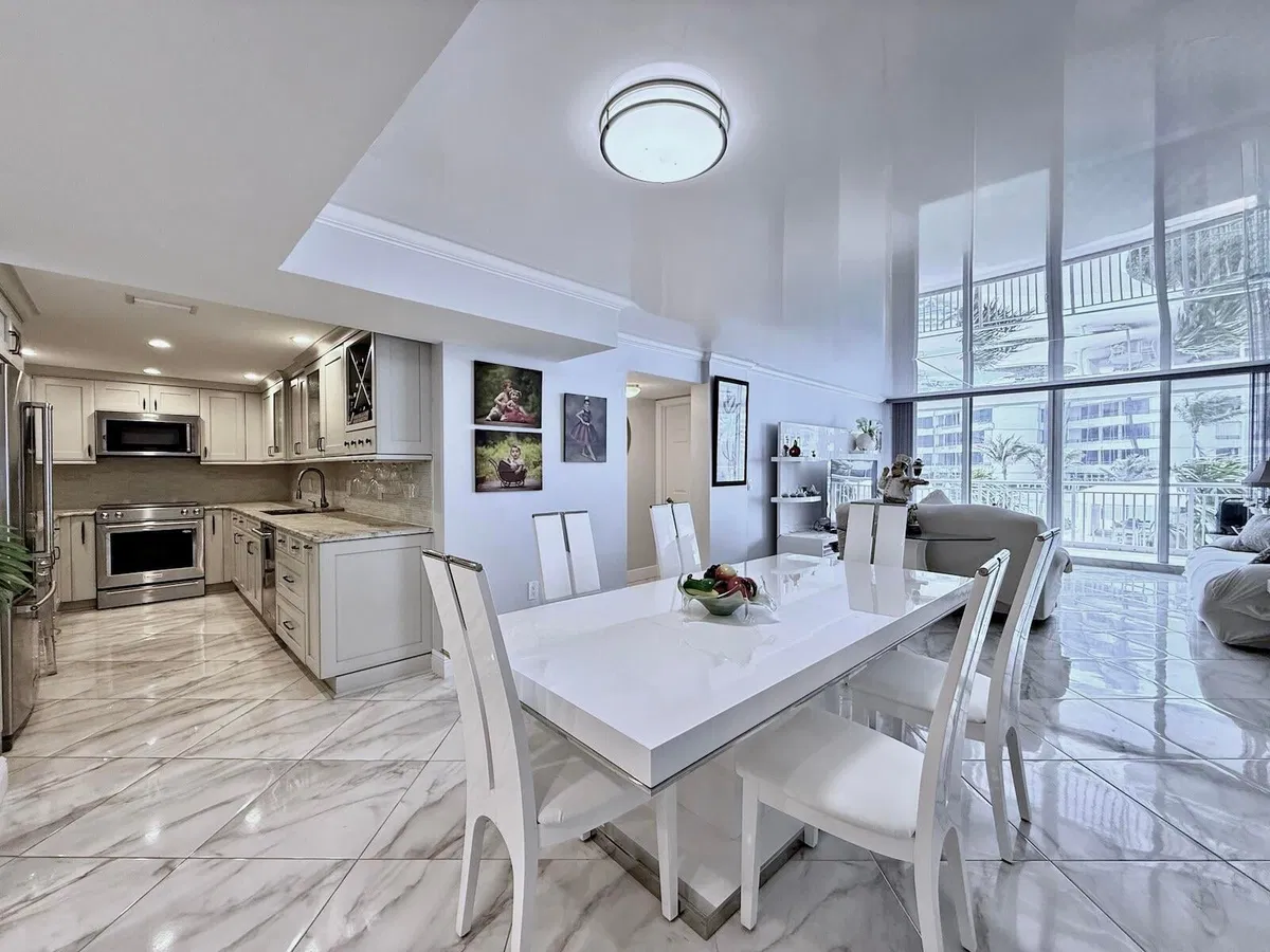 Barclay Condo Unit 305 photo 10