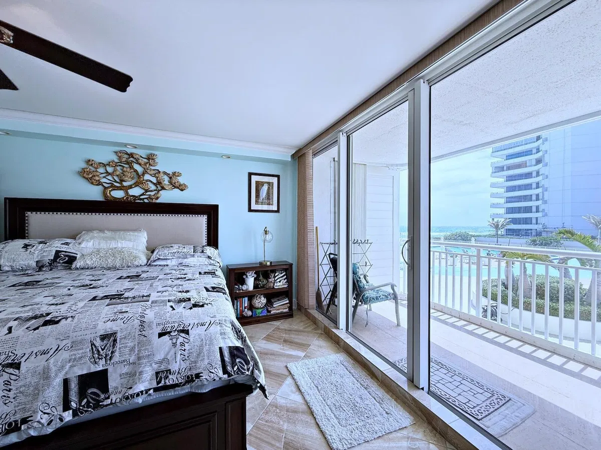 Barclay Condo Unit 305 photo 25