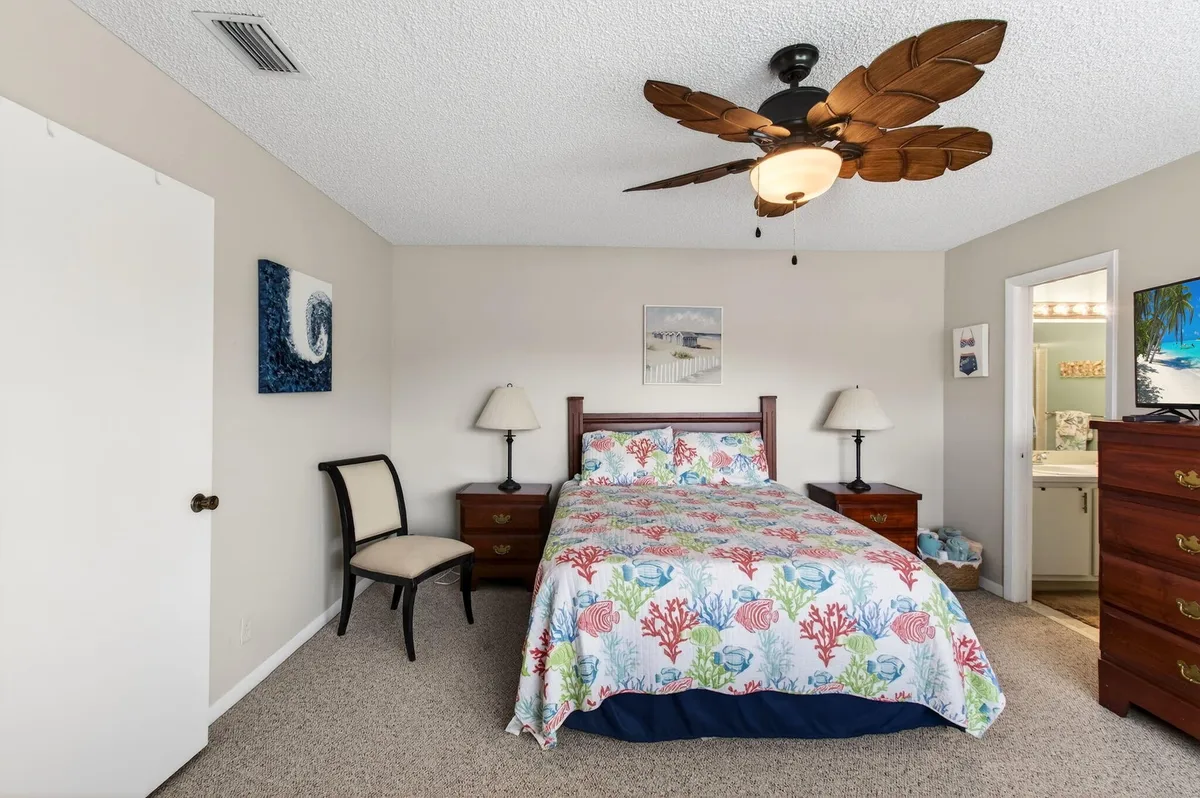  Unit C photo 37