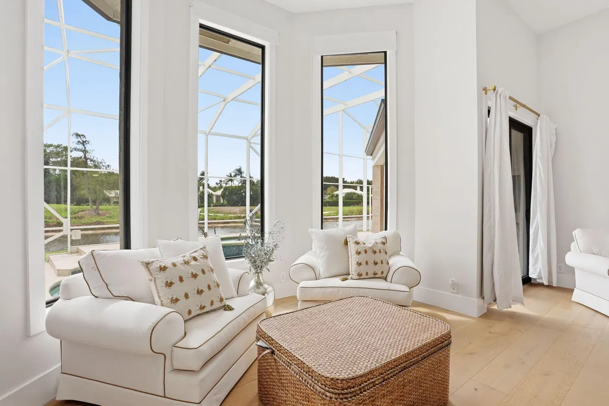 Residence photo 19