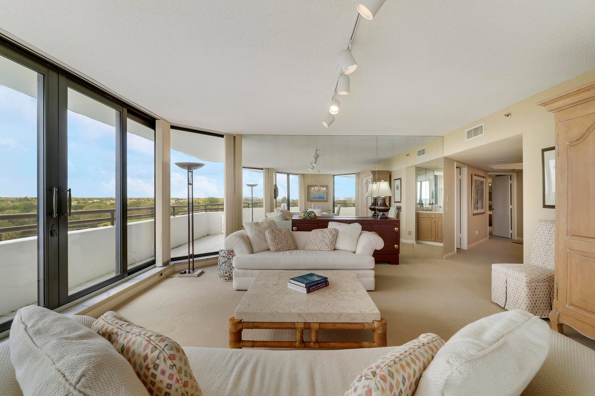 Jonathan's Landing Jupiter FL Unit 604 photo 7