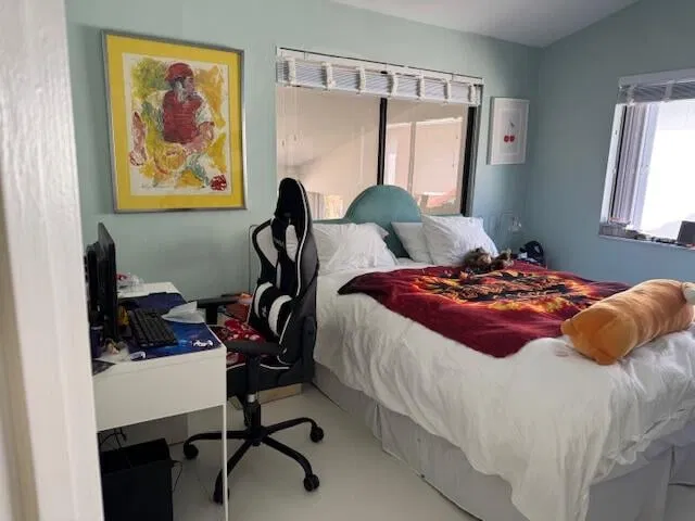 Residence photo 16