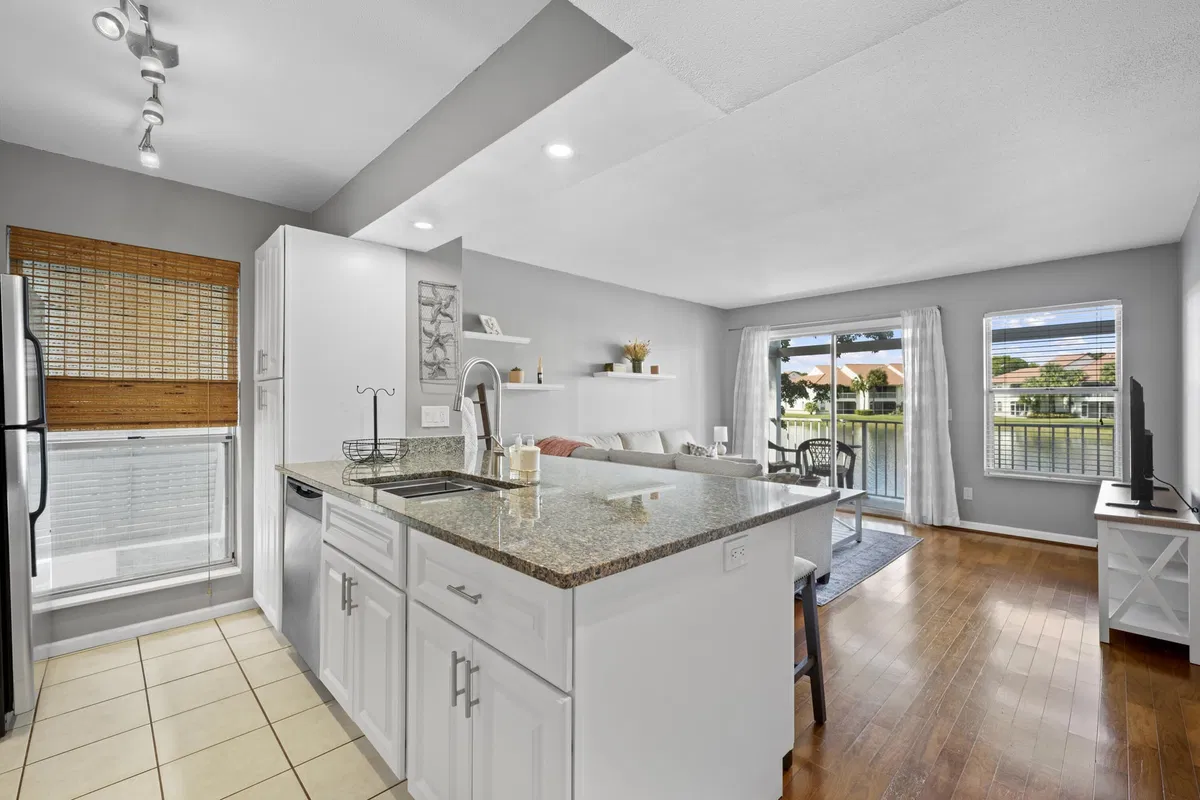 PGA National Palm Beach Gardens Unit 179 photo 10