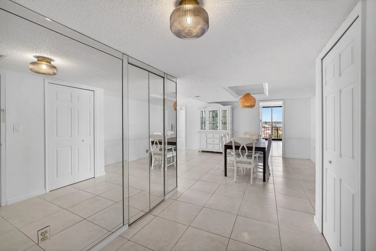 Singer Island Unit 2-804 photo 13