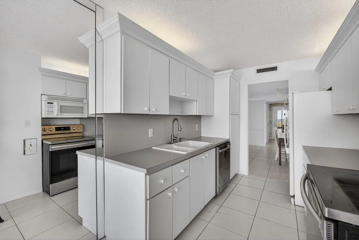 Singer Island Unit 2-804 photo 25