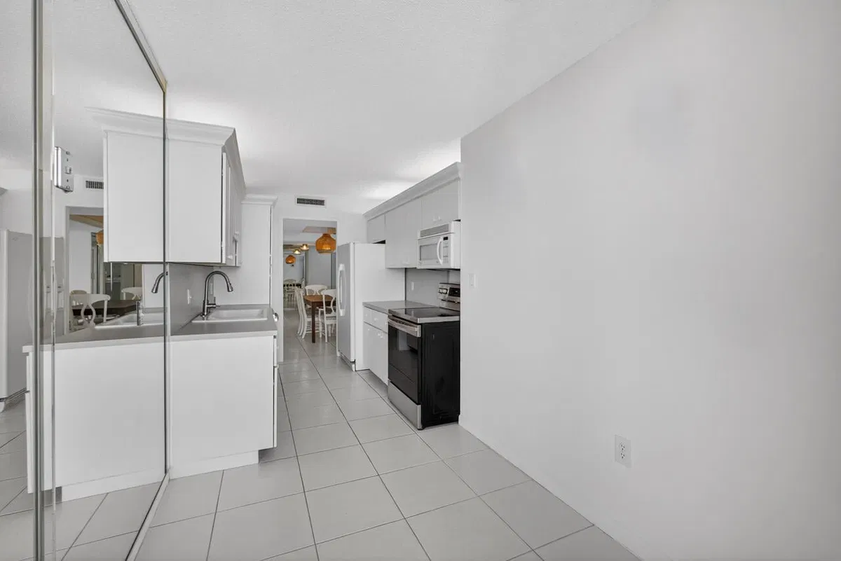 Singer Island Unit 2-804 photo 28