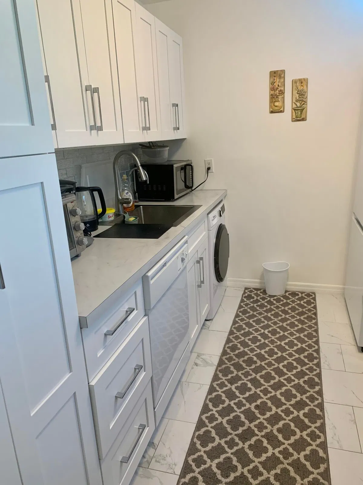 Unit 318 photo 4
